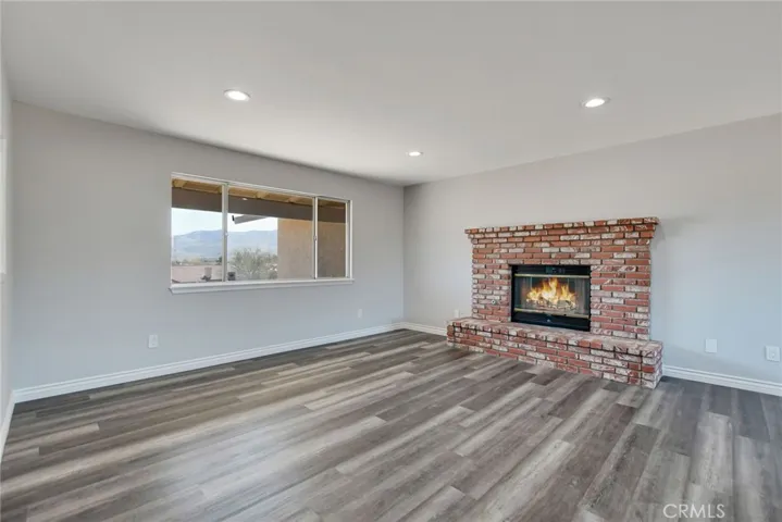 9356 Espada Avenue, Hesperia, California 92345