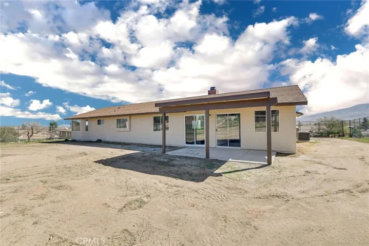 9356 Espada Avenue, Hesperia, California 92345