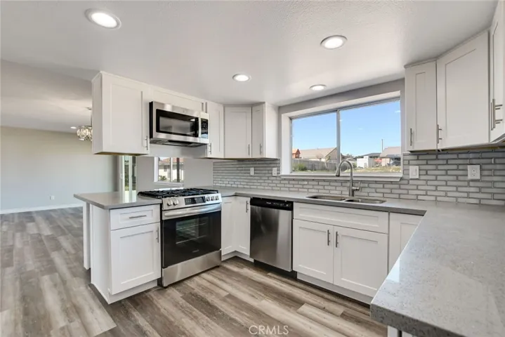 9356 Espada Avenue, Hesperia, California 92345