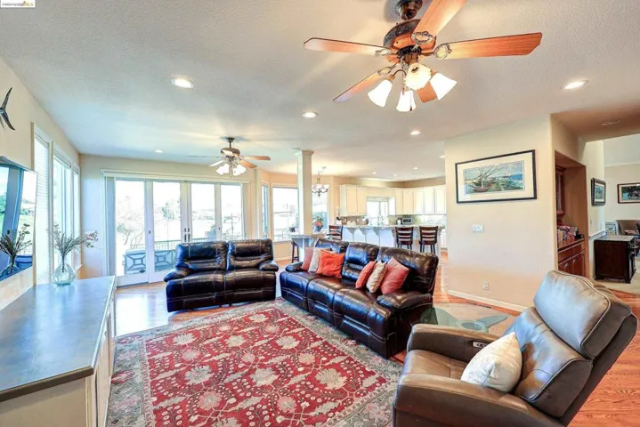 1001 Saint Andrews Dr, Discovery Bay, California 94505