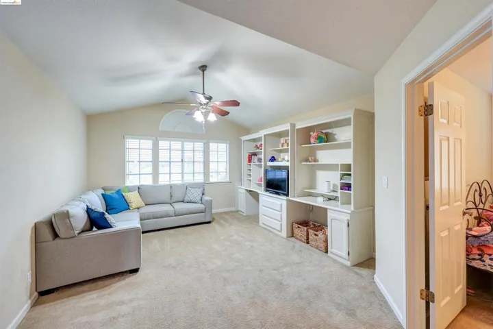 1001 Saint Andrews Dr, Discovery Bay, California 94505