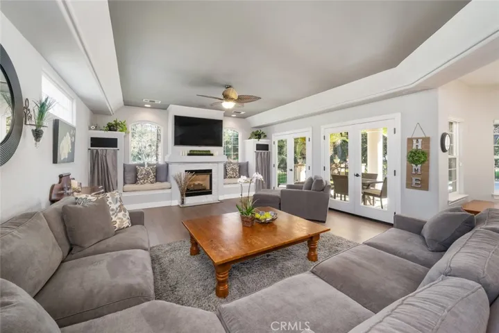 155 Conover Lane, Templeton, California 93465