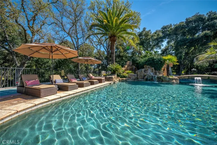 155 Conover Lane, Templeton, California 93465