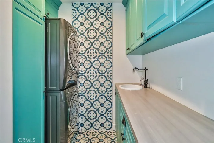 5617 Colodny Drive, Agoura Hills, California 91301
