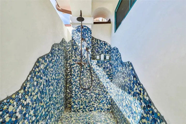 5617 Colodny Drive, Agoura Hills, California 91301