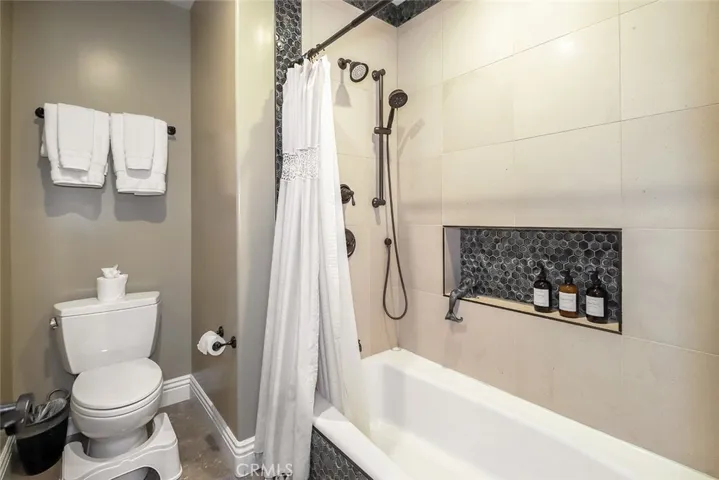 5617 Colodny Drive, Agoura Hills, California 91301
