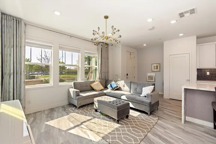 12096 Turnleaf Avenue, Whittier, California 90602