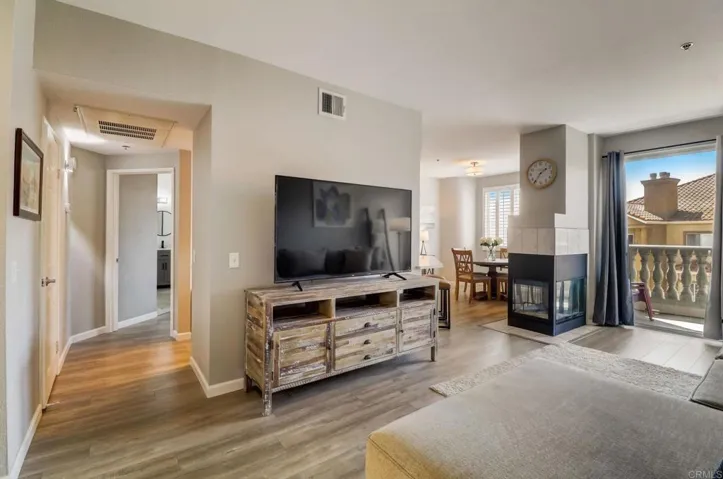640 Camino De La Reina 1308, San Diego, California 92108