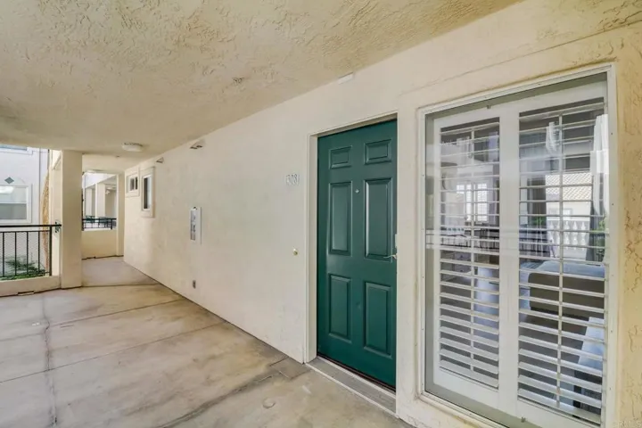640 Camino De La Reina 1308, San Diego, California 92108