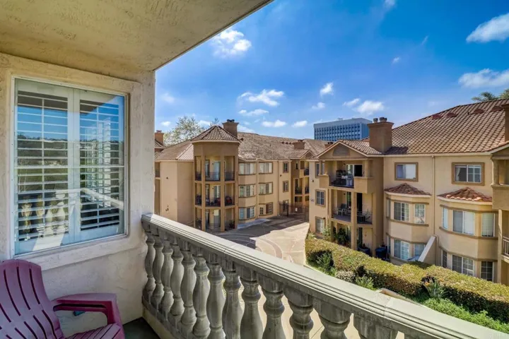 640 Camino De La Reina 1308, San Diego, California 92108