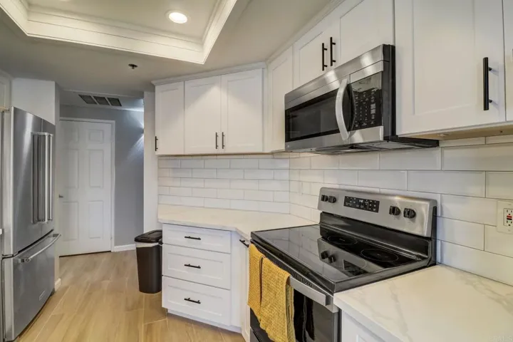 640 Camino De La Reina 1308, San Diego, California 92108