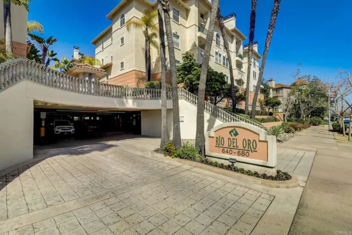 640 Camino De La Reina 1308, San Diego, California 92108