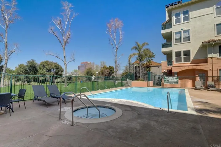640 Camino De La Reina 1308, San Diego, California 92108