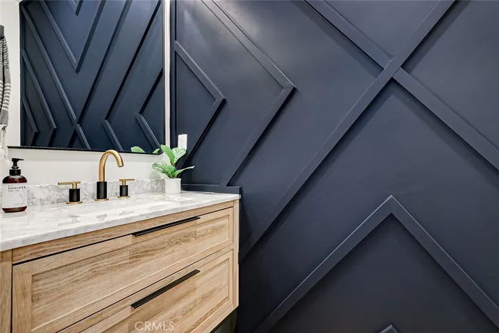 Powder Room Off Entry