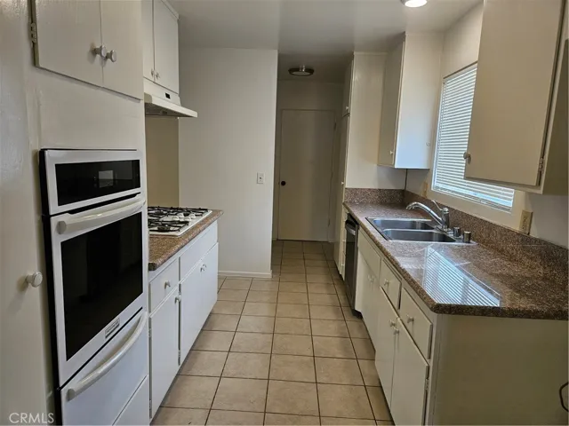 built in new oven inkitchen