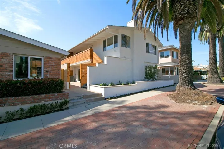 303 Marguerite Avenue B, Corona Del Mar, California 92625