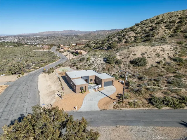 54093 Ridge Road, Yucca Valley, California 92284