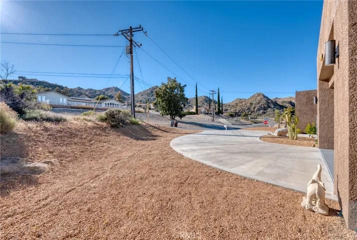 54093 Ridge Road, Yucca Valley, California 92284