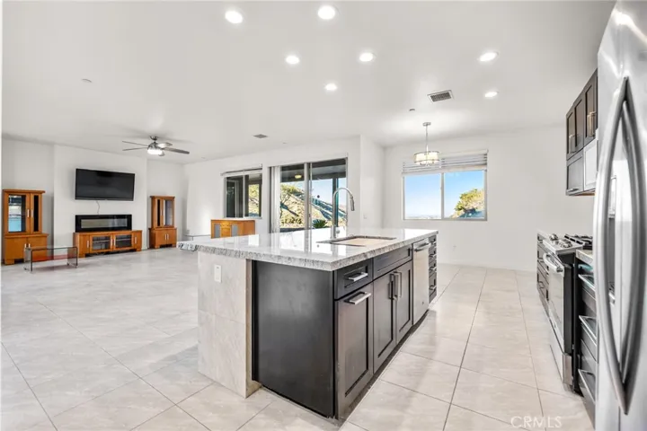 54093 Ridge Road, Yucca Valley, California 92284