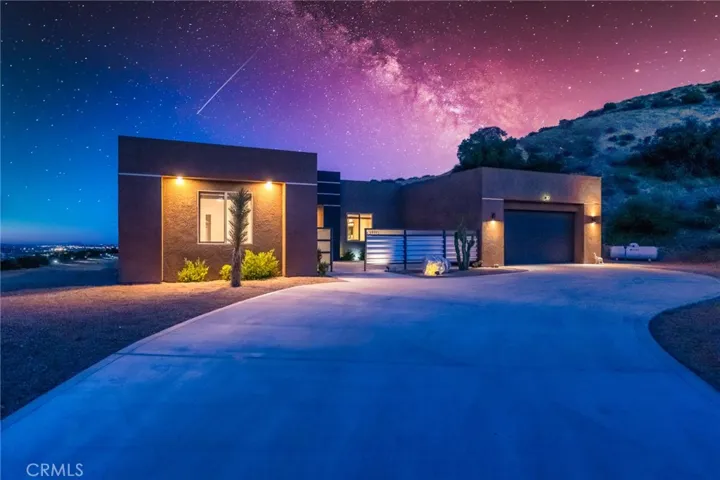 54093 Ridge Road, Yucca Valley, California 92284