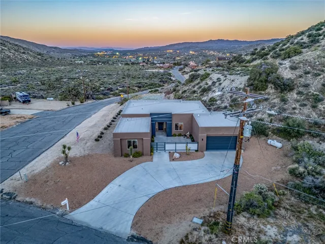54093 Ridge Road, Yucca Valley, California 92284