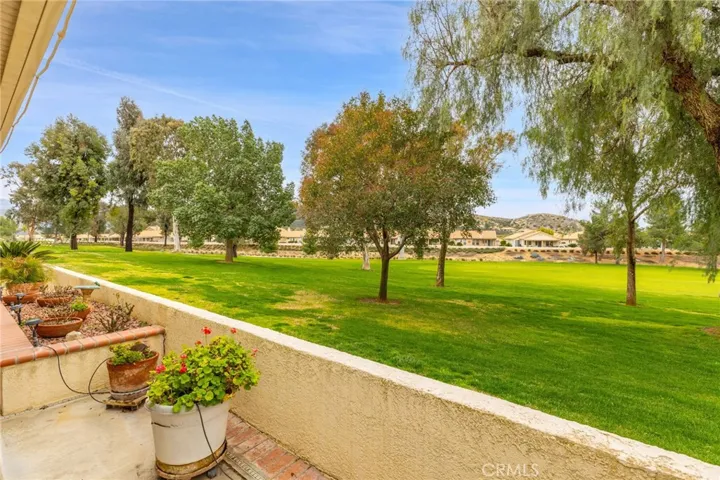 5990 Lake Buena Vista Way, Banning, California 92220