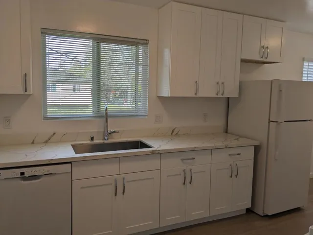 1285 Hoover Street 3, Menlo Park, California 94025