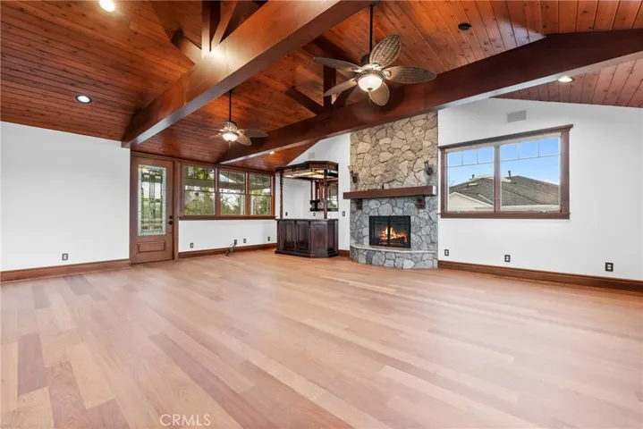 second level bonus room
