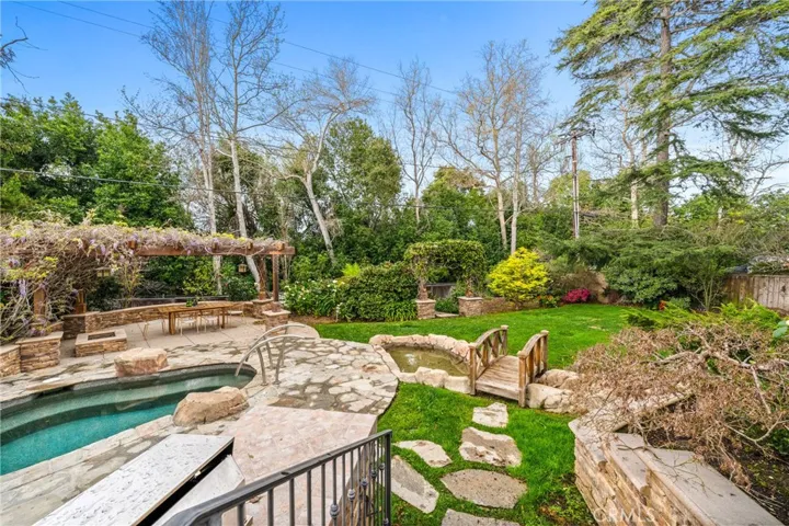 633 Saint James Road, Newport Beach, California 92663
