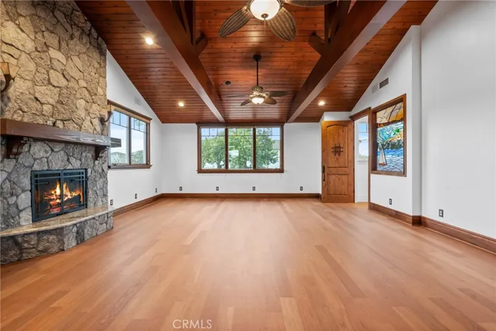 second level bonus room