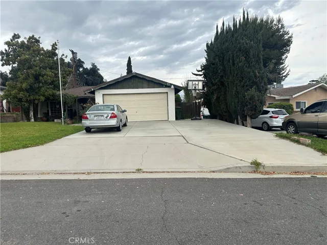3217 Knoll Way, Riverside, California 92501