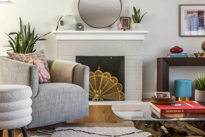 8 Selkirk St, Oakland, California 94619
