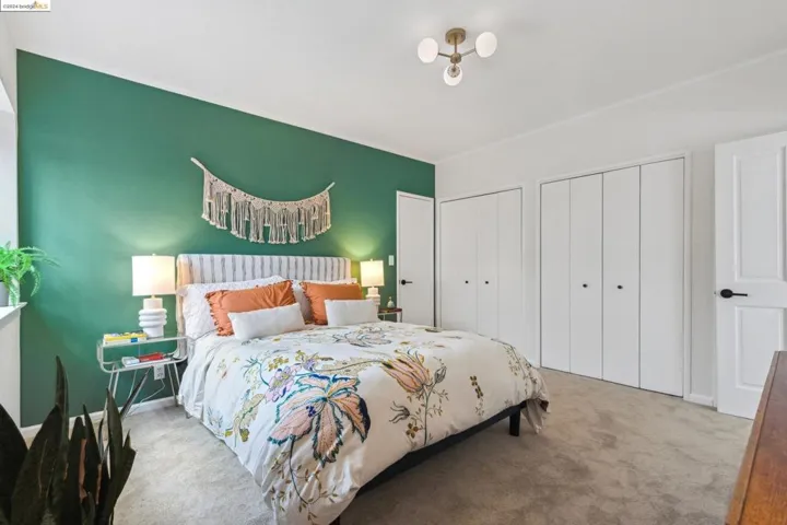 8 Selkirk St, Oakland, California 94619