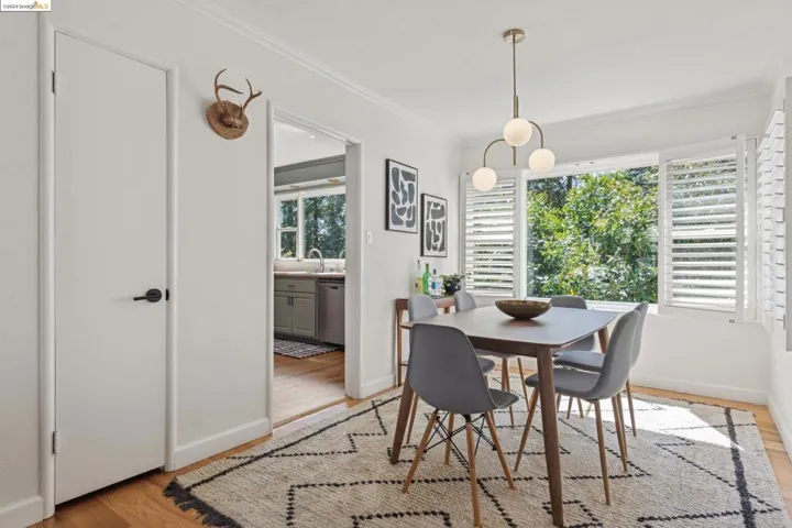 8 Selkirk St, Oakland, California 94619