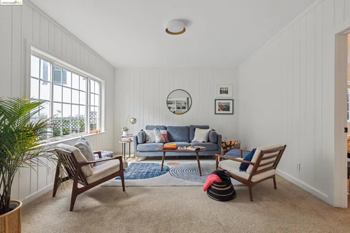 8 Selkirk St, Oakland, California 94619