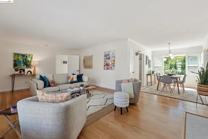 8 Selkirk St, Oakland, California 94619