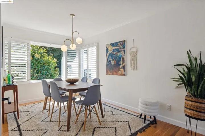 8 Selkirk St, Oakland, California 94619