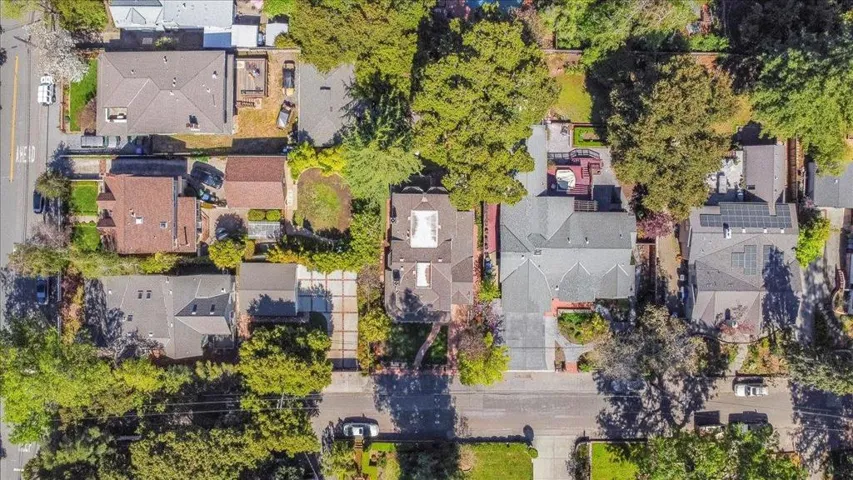 20665 Lomita Avenue, Saratoga, California 95070