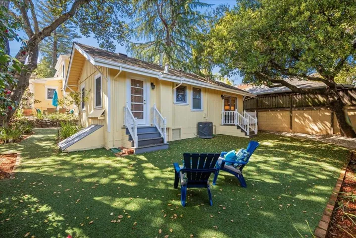 20665 Lomita Avenue, Saratoga, California 95070