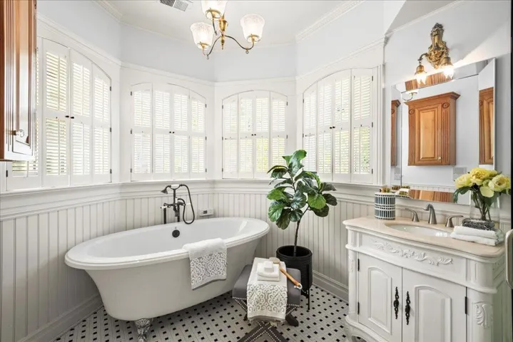 20665 Lomita Avenue, Saratoga, California 95070