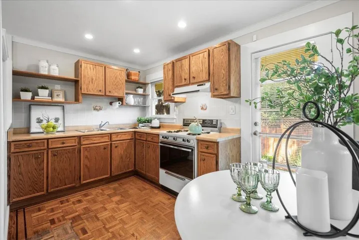 20665 Lomita Avenue, Saratoga, California 95070