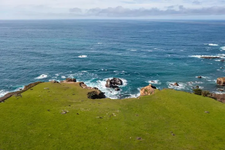 37305 Highway 1, Carmel, California 93923