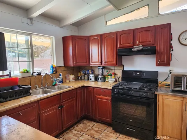 8348 Vicki Drive, Whittier, California 90606