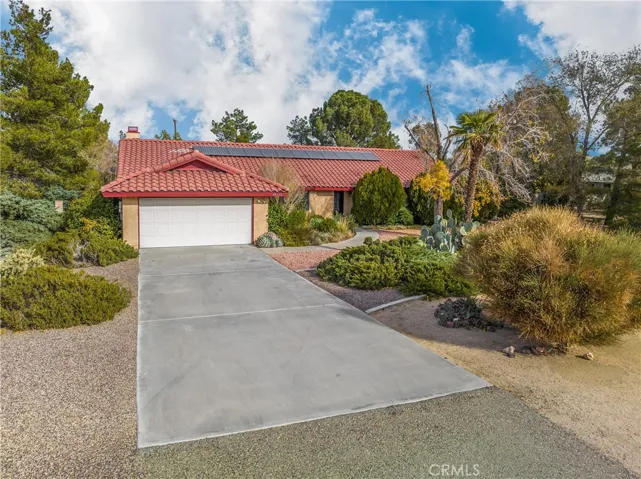 18912 Waseca Road, Apple Valley, California 92307