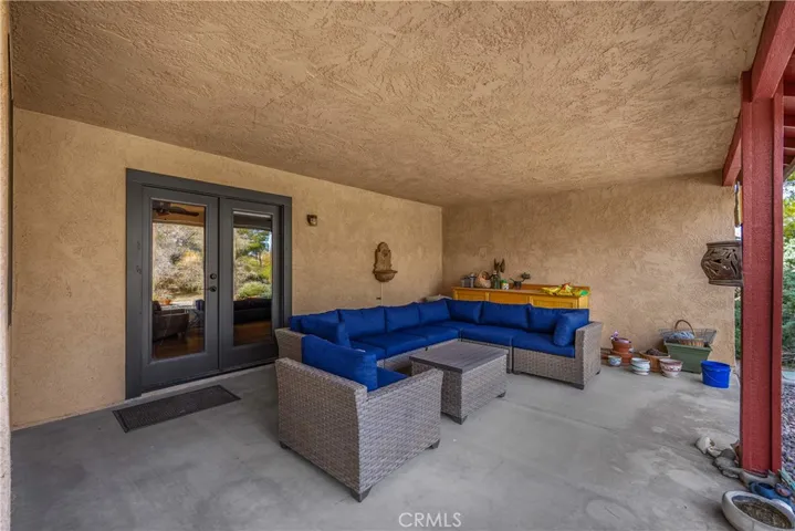 Covered patio with gas connection for Jacuzzi 
