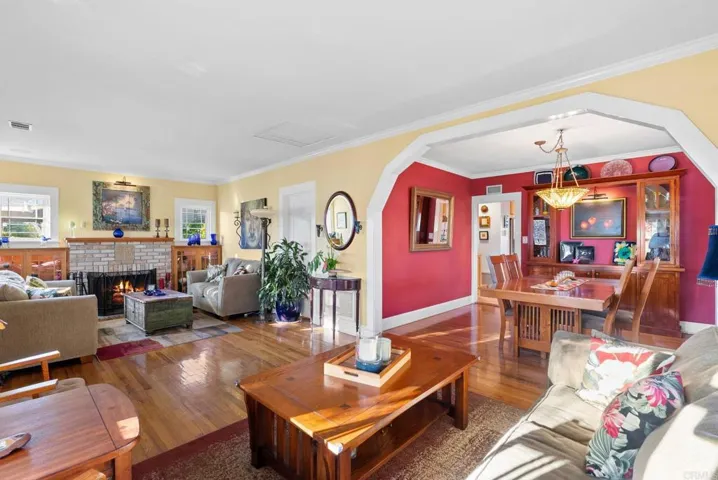 This wide entry to the dining room allows for dining while enjoying a group party if you so desire.