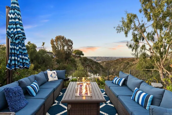 Outdoor entertainment space #4