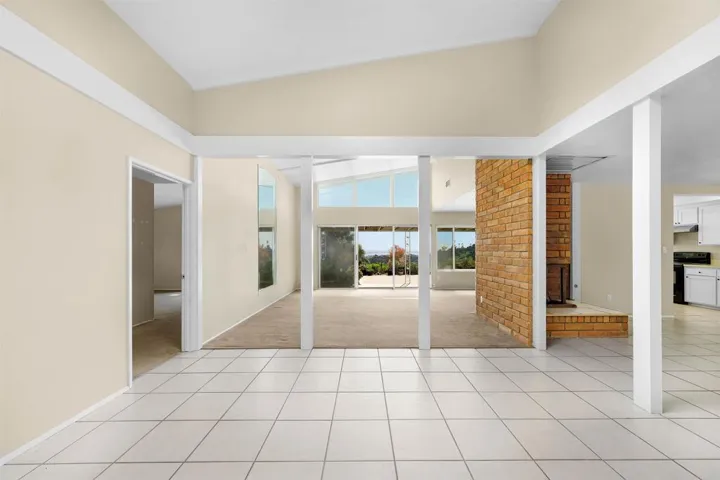 3015 Karnes Way, San Diego, California 92117