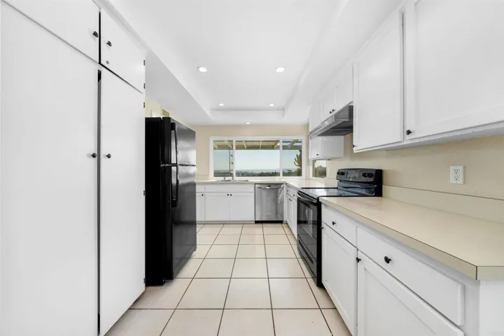 3015 Karnes Way, San Diego, California 92117