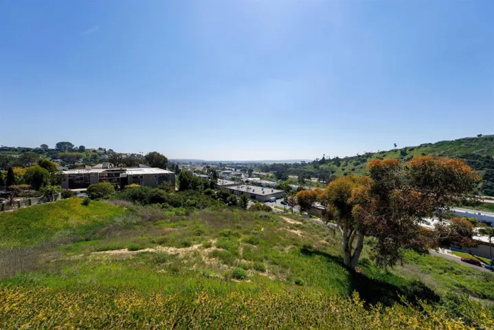 3015 Karnes Way, San Diego, California 92117